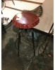 tabouret capsule rouge