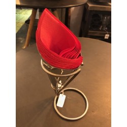 paper cone stand