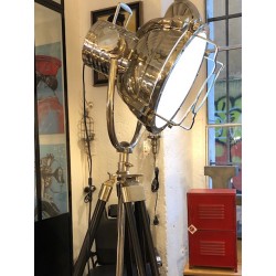 lampe trepied projecteur