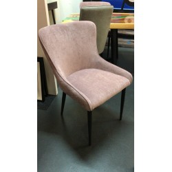 chaise rose poudré